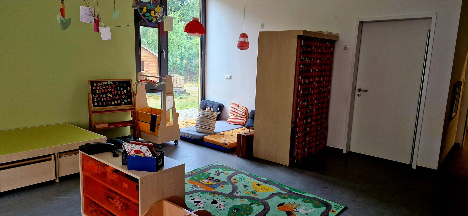 Playroom with a focus on music and books